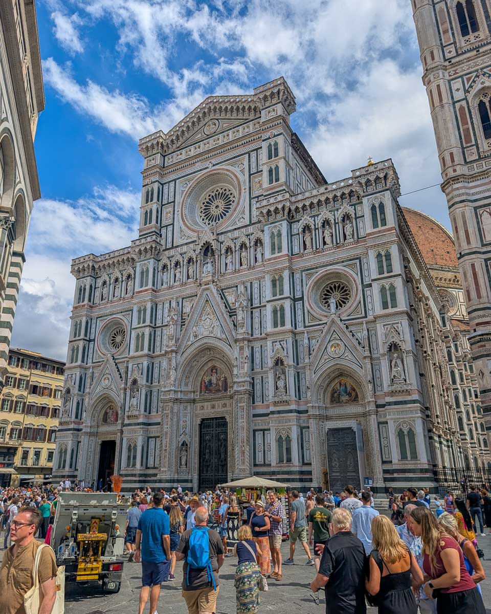 Florence Cathedral, aka Duomo di Firenze or the Basilica of Santa Maria del Fiore in Florence, Italy located in the Piazza del Duomo (3)
