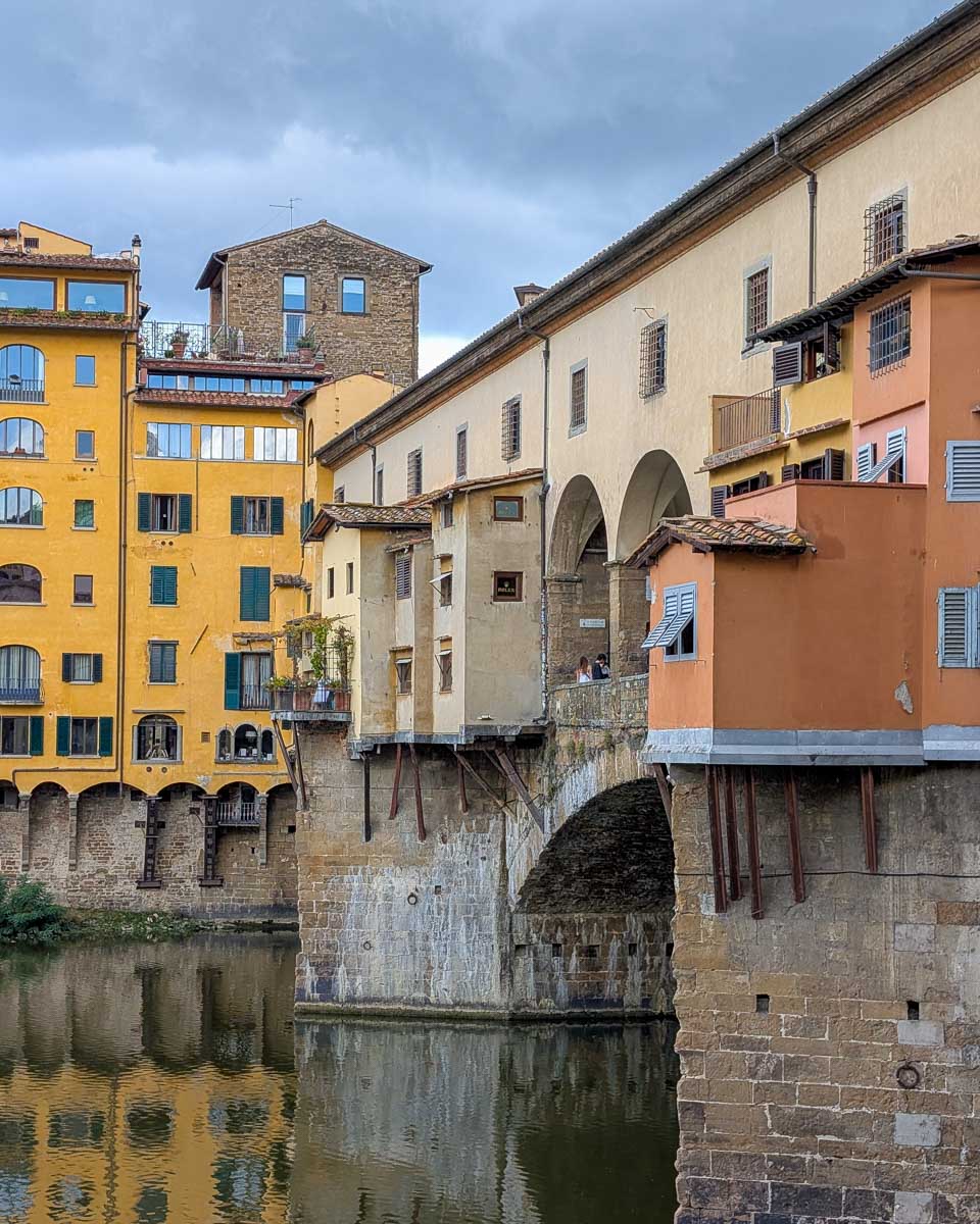Ponte Vecchio bridge in Florence, Italy, on the Arno River (5)
