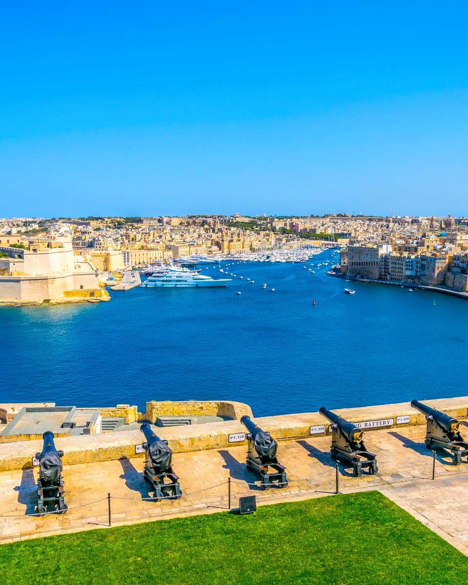 Fort-St.-Angelo-seen-on-a-tour-of-Valletta-Malta