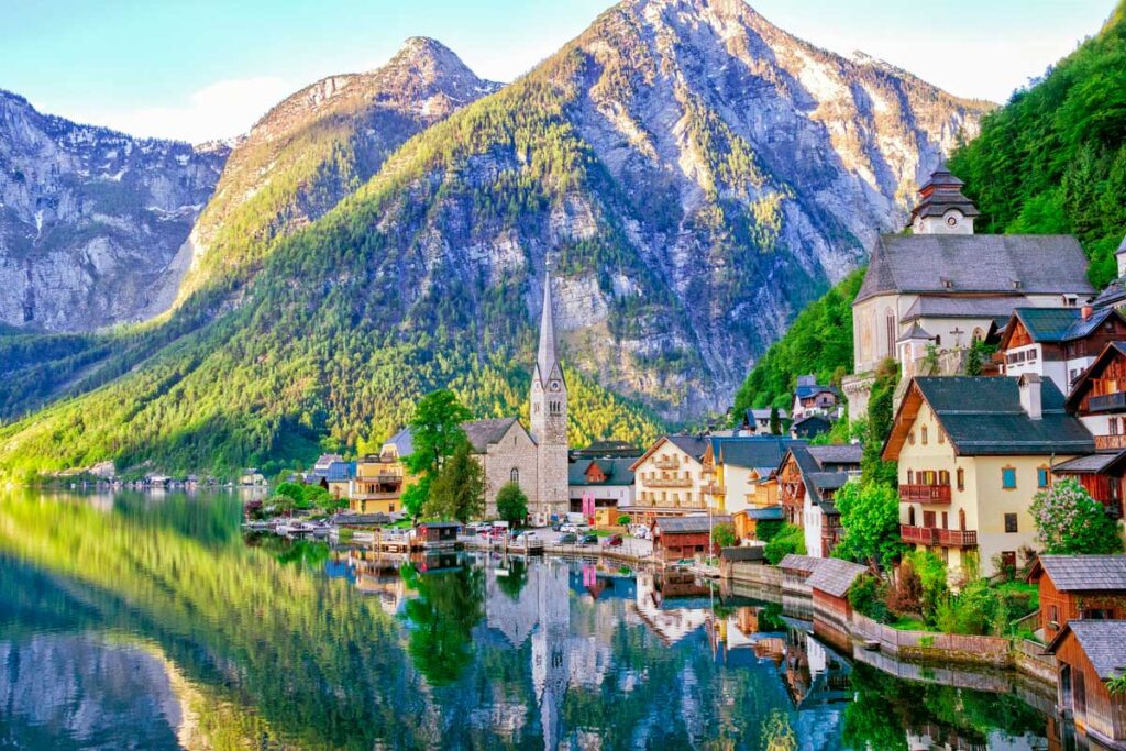 View of Alpine Hallstatt town and Hallstattersee lake in Austria