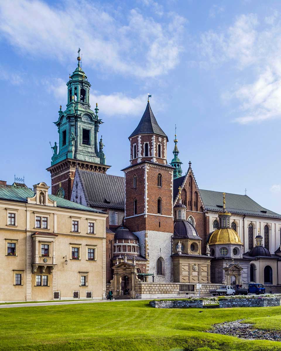 Wawel-Castle-seen-on-a-segway-tour-in-Krakow-Poland