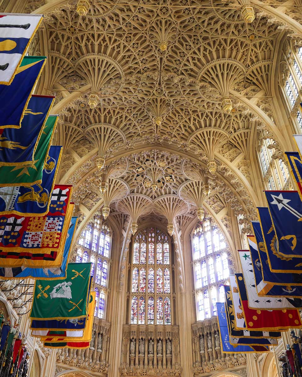 Inside-Westminster-Abbey-seen-on-a-tour-of-London-England-UK