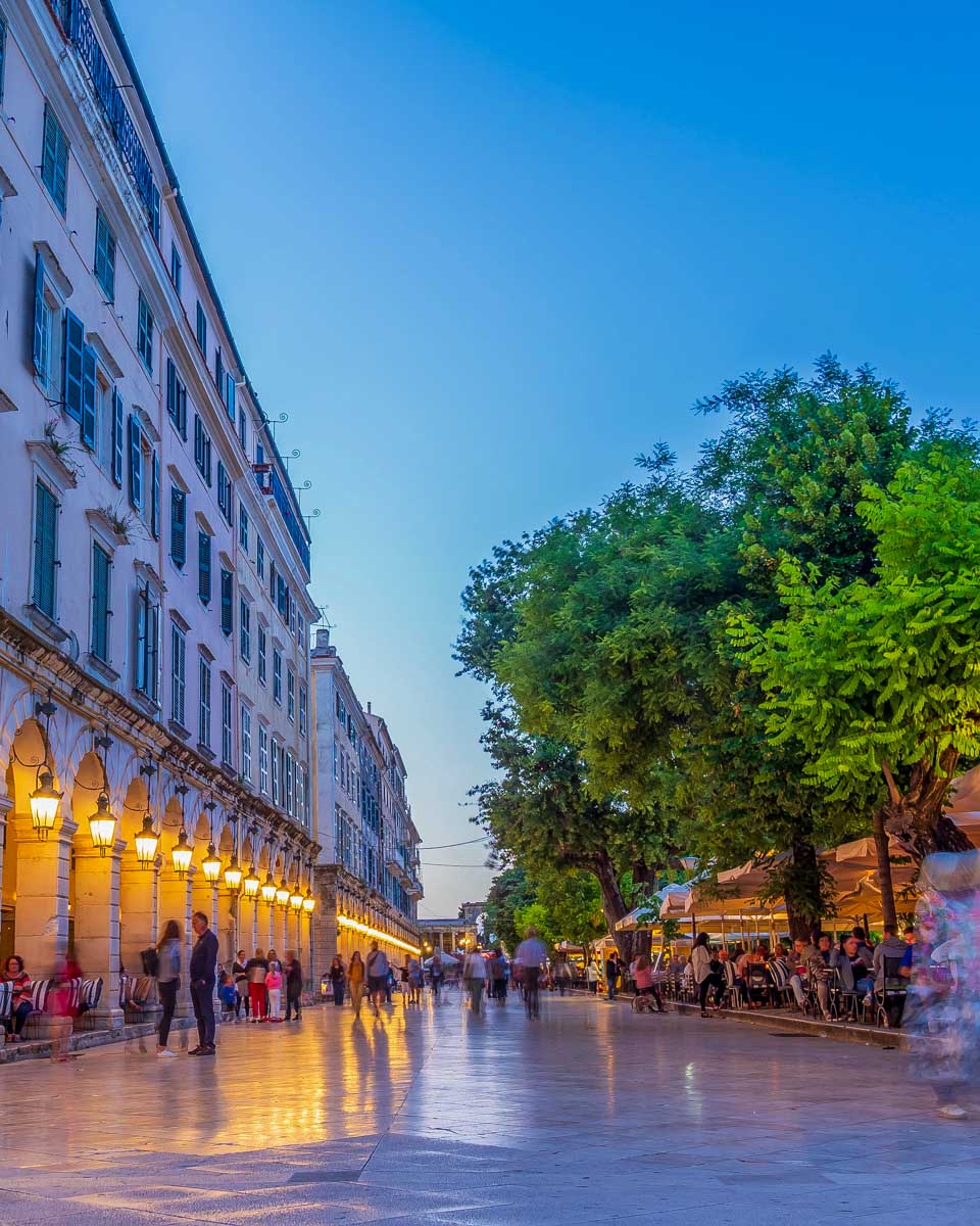 Old-Town-Corfu-Greece-in-the-evening