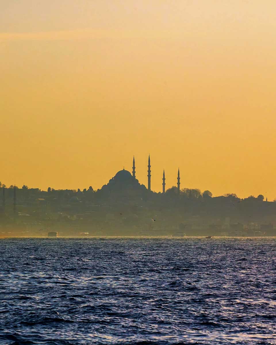 Sunset-on-the-Bosphorus-Strait-during-a-cruise-in-Istanbul-Turkey