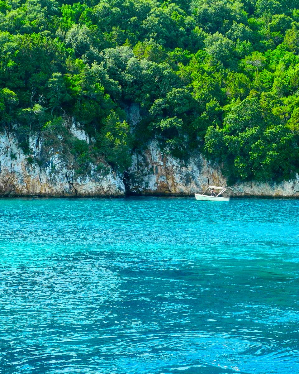 The-Blue-Lagoon-Beach-seen-on-a-tour-from-Corfu-Greece