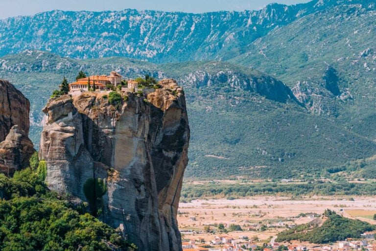 The-Holy-Trinity-Monastery-in-Meteora-on-a-tour-from-Athens