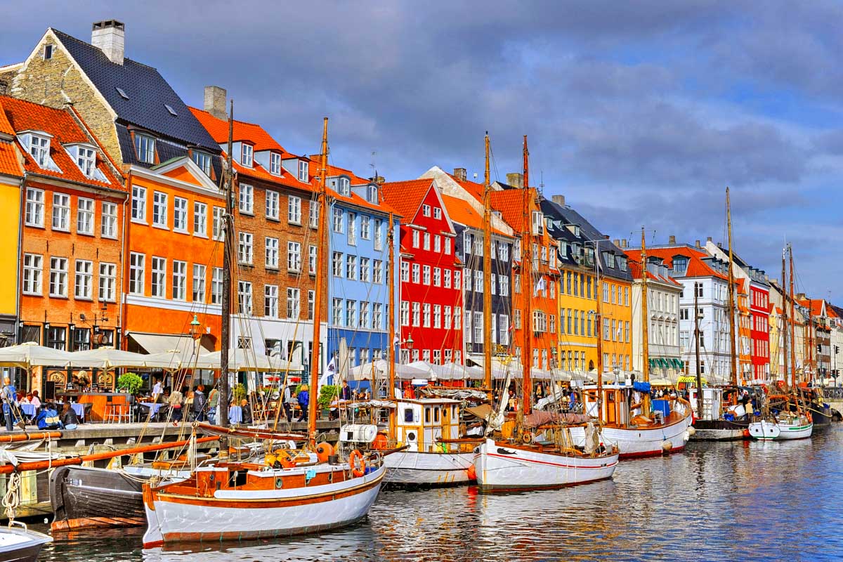 The-Nyhavn-Canal-in-Copenhagen-Denmark-2
