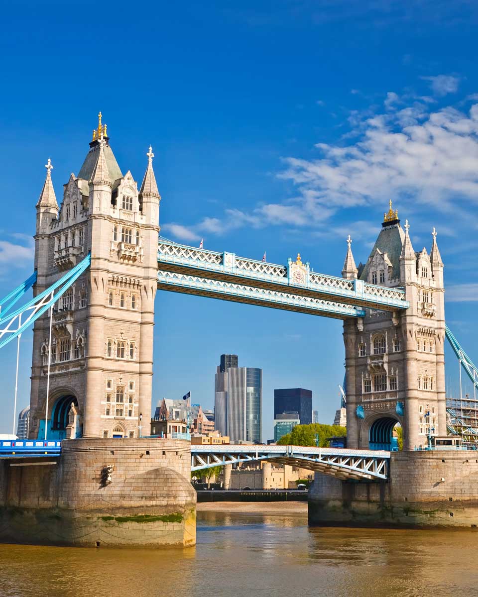 tower-bridge-London-England