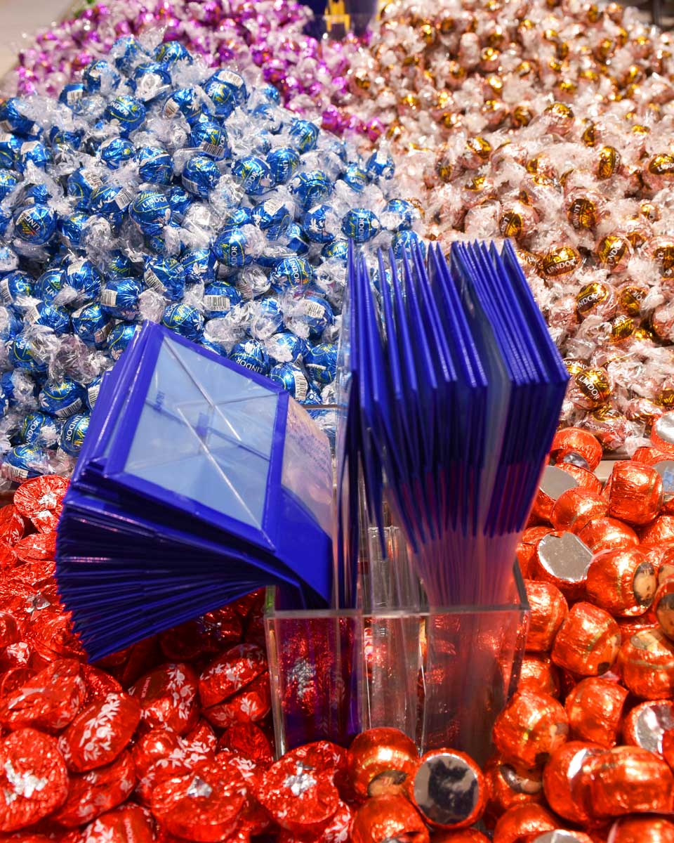 Chocolate-in-the-gift-shop-of-Lindt-House-of-Chocolate-in-Zurich-Switzerland