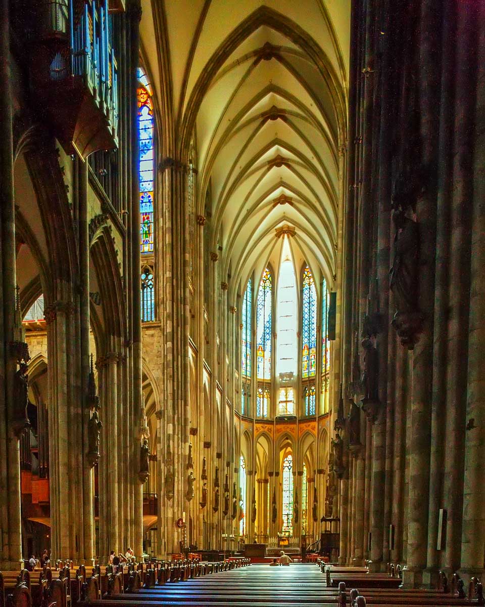 Cologne Cathedral interior Germany (1)