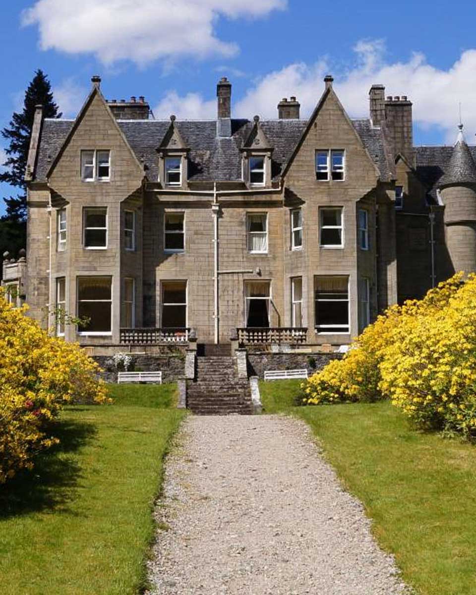 Glengarry Castle Hotel in Scotland