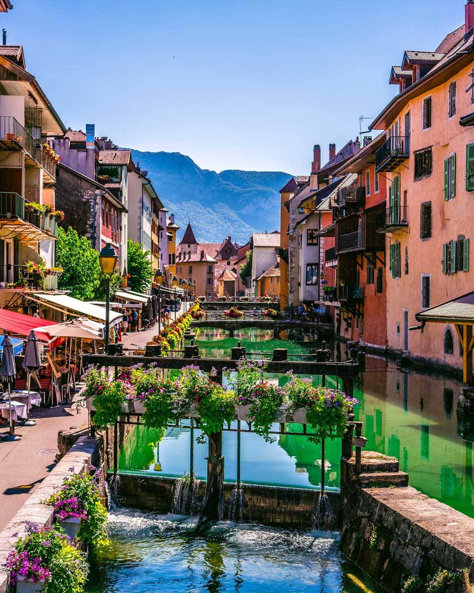 The-canal-in-annecy-seen-in Frace