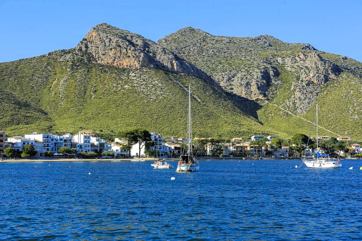 View of the harbor of Port de Pollenca in Mallorca Spain (2)