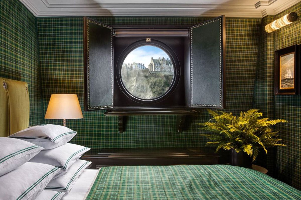100 Princes Street in Edinburgh Scotland