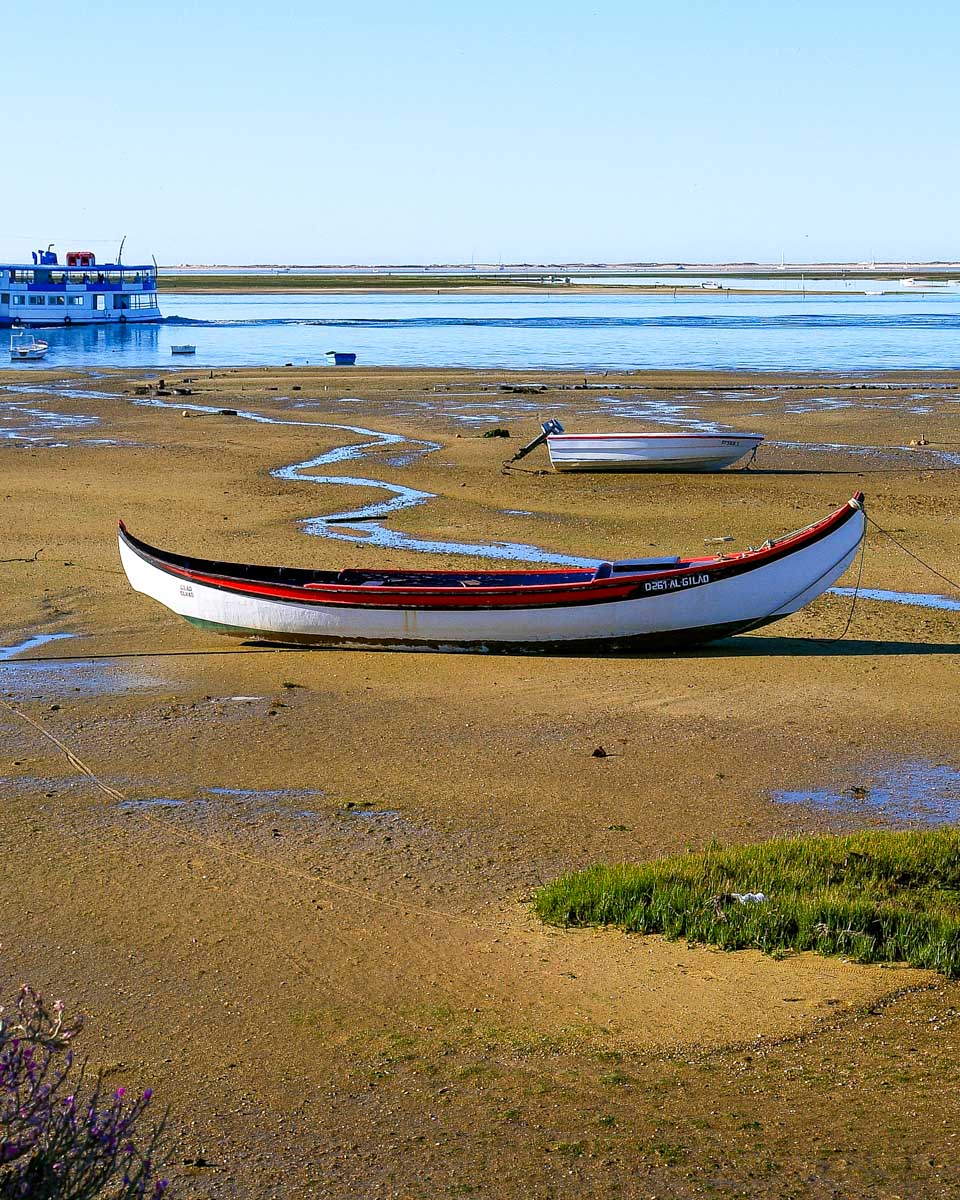 A-boat-at-the-Ria-Formosa-Natural-Park-on-a-tour-in-Portugal