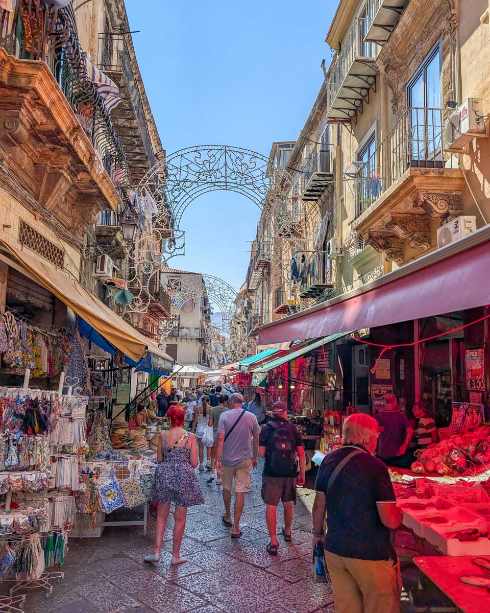 A-colorful-street-seen-on-a-food-tour-in-Palermo-Italy