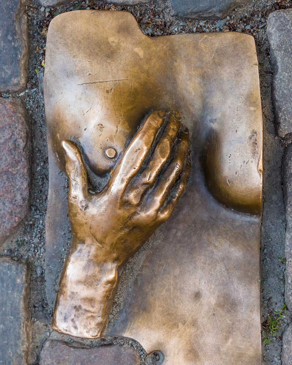 A-monument-in-the-red-light-district-in-Amsterdam-Netherlands