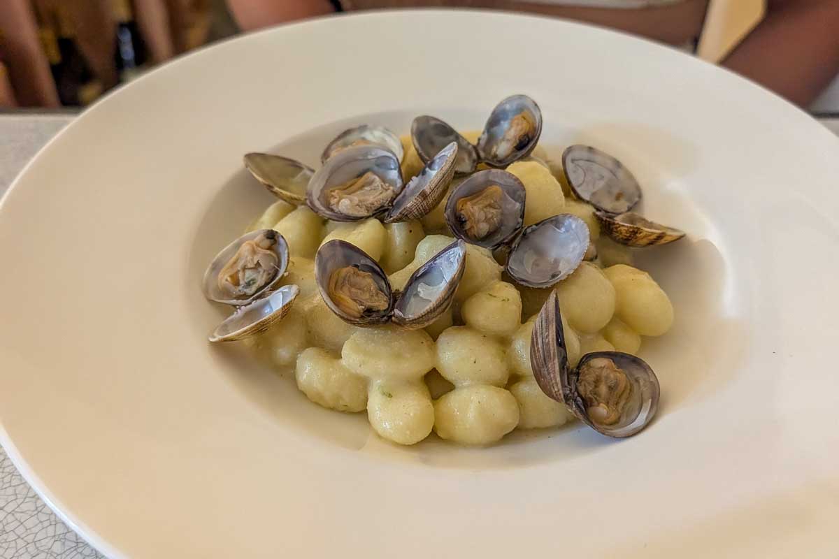Clam-pasta-eaten-for-dinner-in-Frankfurt Germany