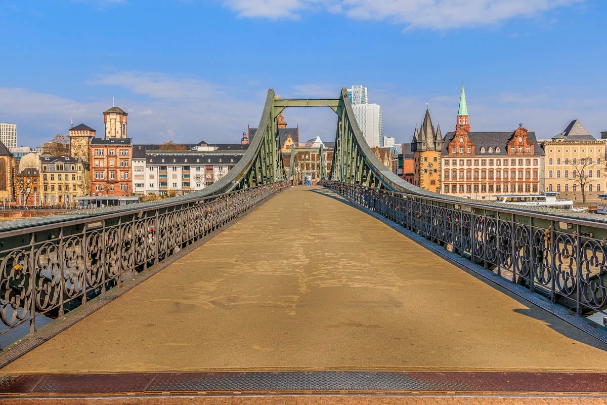 Eiserner Steg footbridge in Frankfurt Germany 1