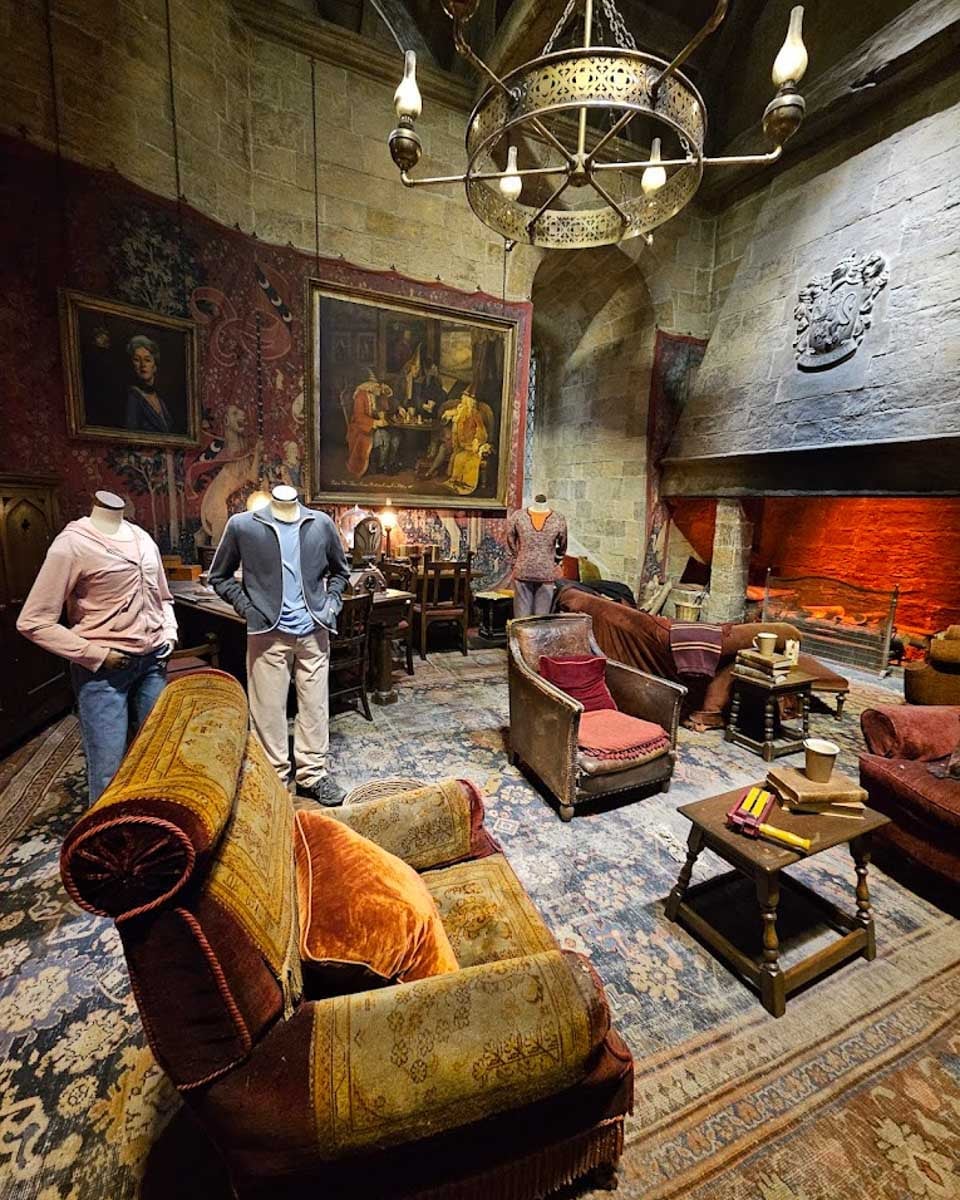 Harry-potter-at-Harry-Potter-Warner-Bros.-Studio