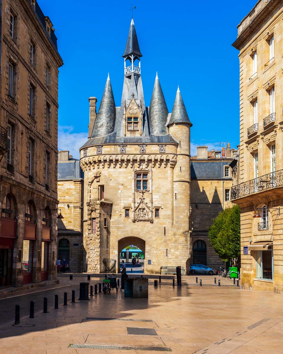 La porte Cailhau Gate, Bordeaux France