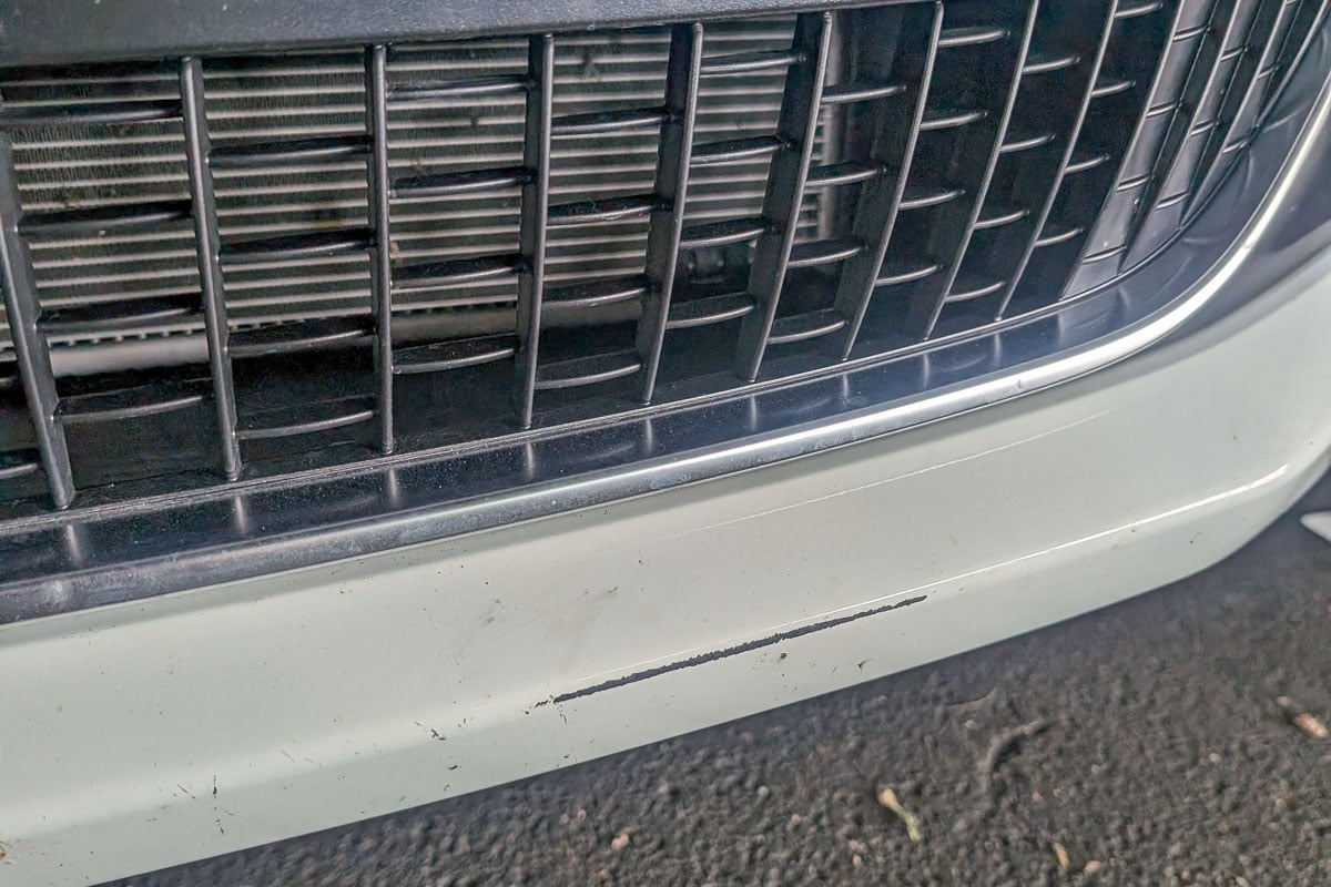 Photo of pre-existing damage on rental car Italy
