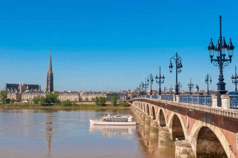 Saint Pierre bridge at Bordeaux, France