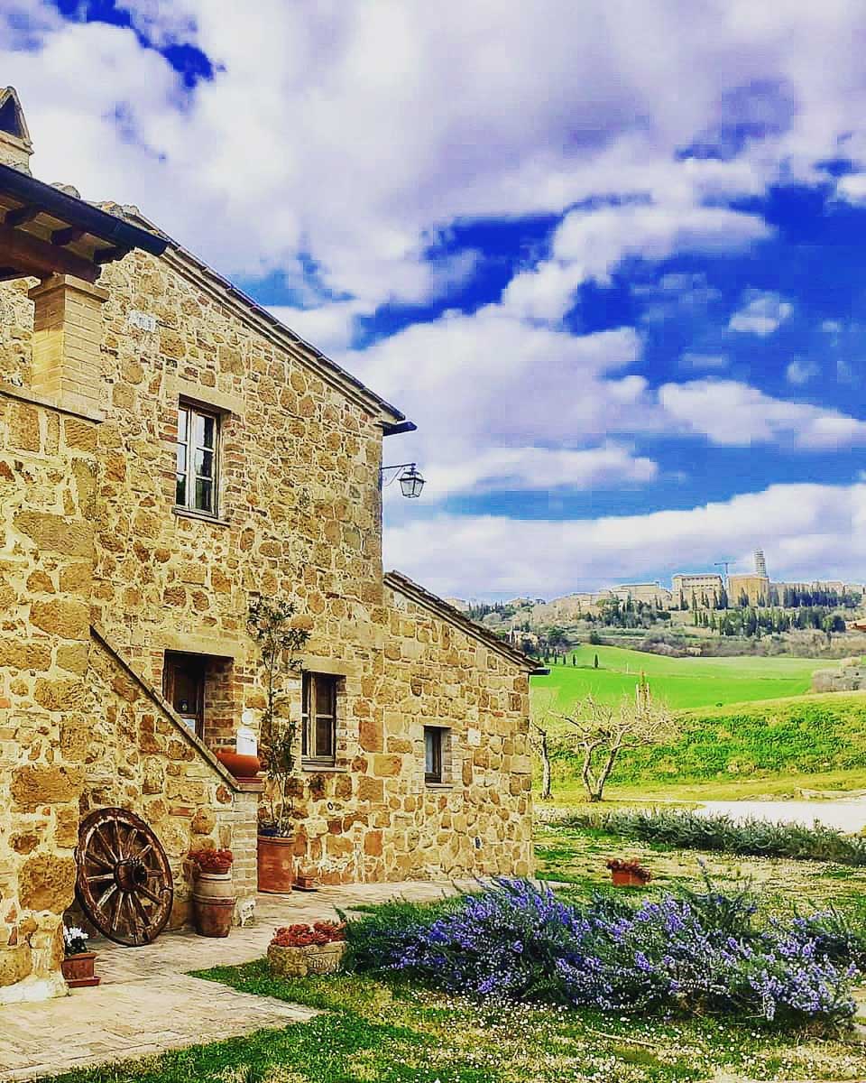 The outside of Agriturismo Il Casalino in Tuscany