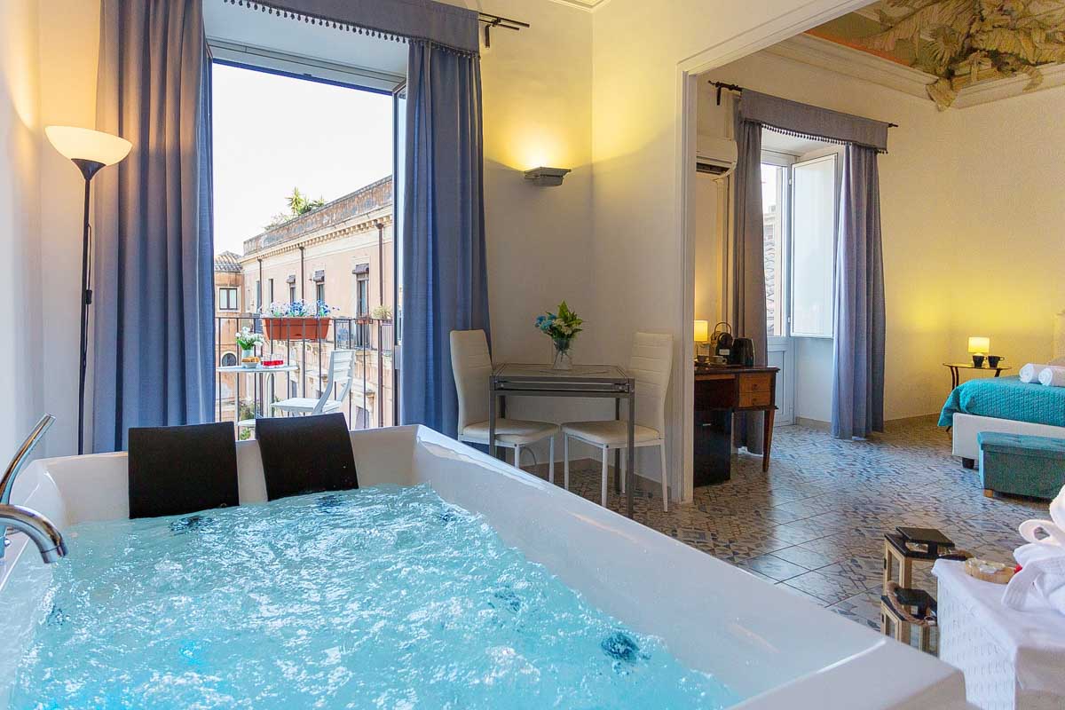 A-room-with-a-spa-bath-at-the-BB-Palazzo-Bruca-in-Catania-Sicily