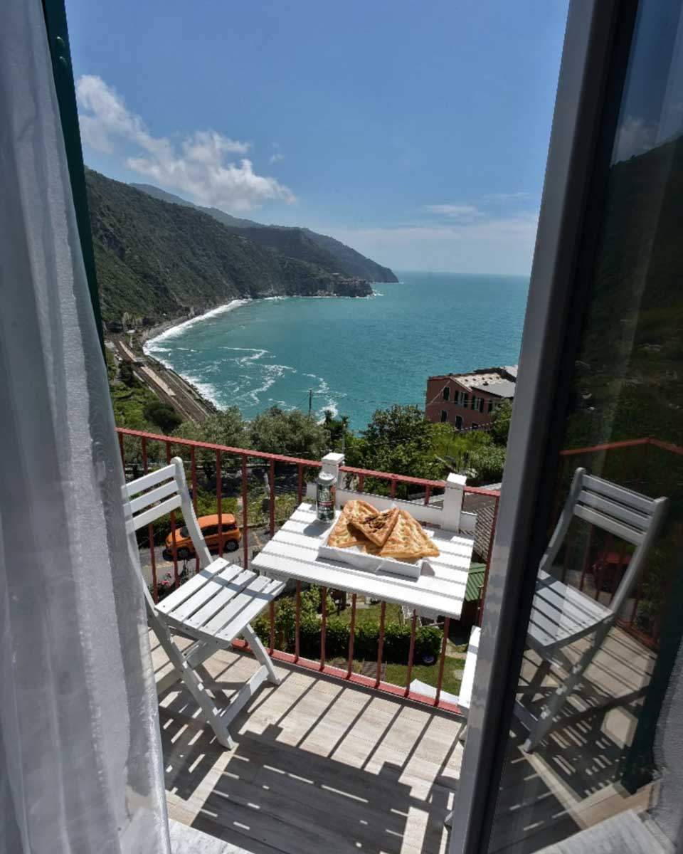 AMARE IL MARE Affittacamere e appartamenti in Cinque Terre Italy (1)