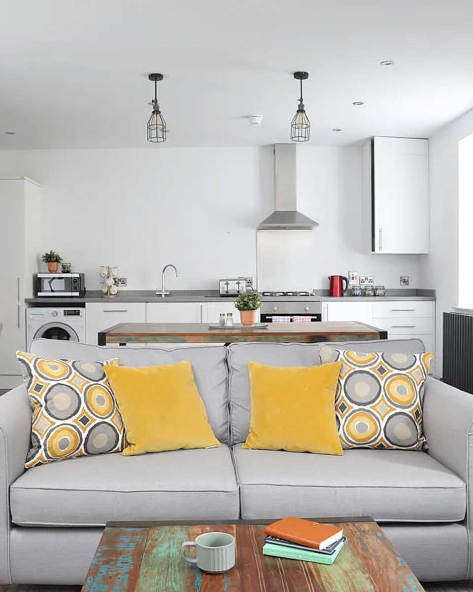 Cairn Hotel & Apartments in Edinburgh Scotland 2