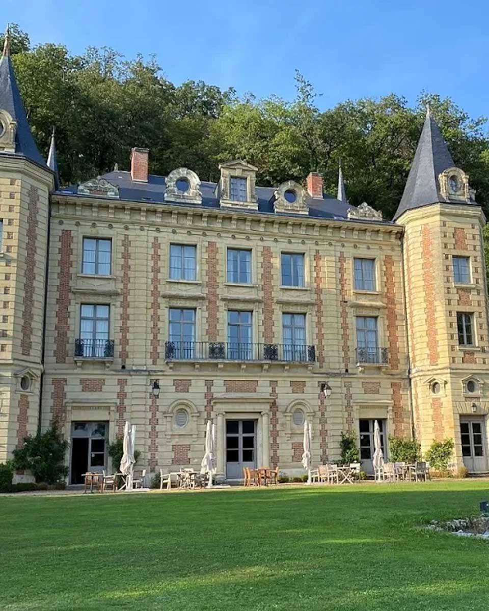 Château de Perreux in Loire Valley France 4