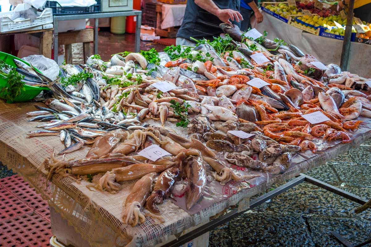 Different-fish-at-the-La-Pescheria-in-Catania-Sicily