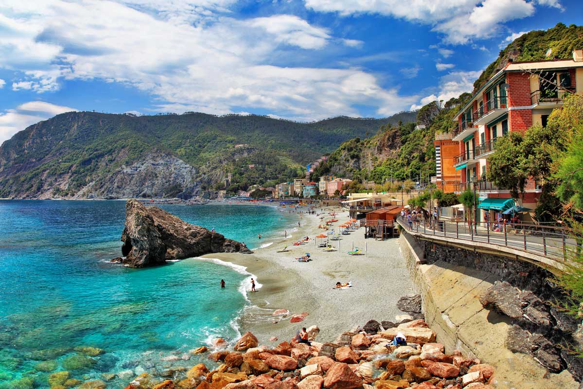 Monterosso al Mare in Cinque Terre Italy (1)