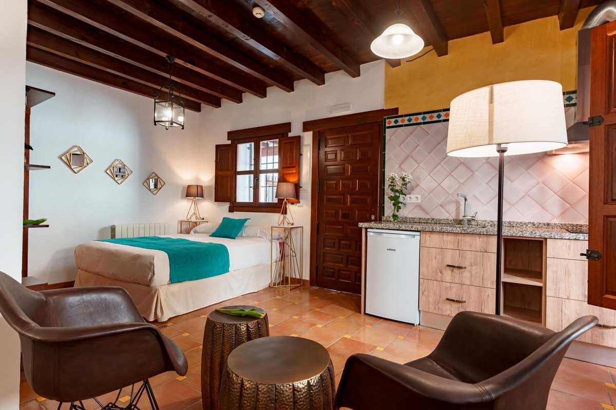 SUITES CASA DE LAS COLUMNAS in Granada Spain