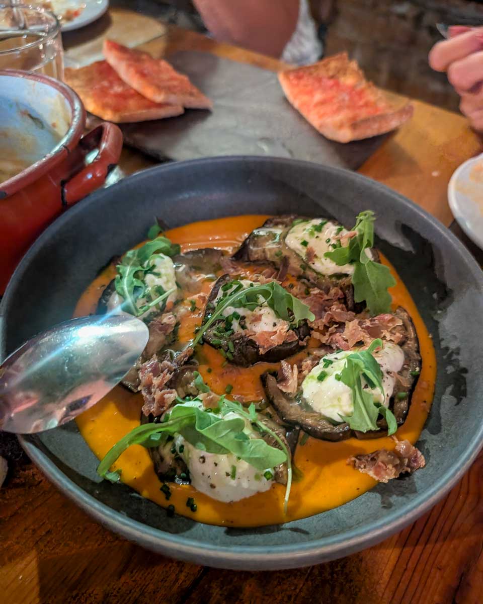 Food-and-drinks-had-on-a-food-tour-in-Cadiz Spain