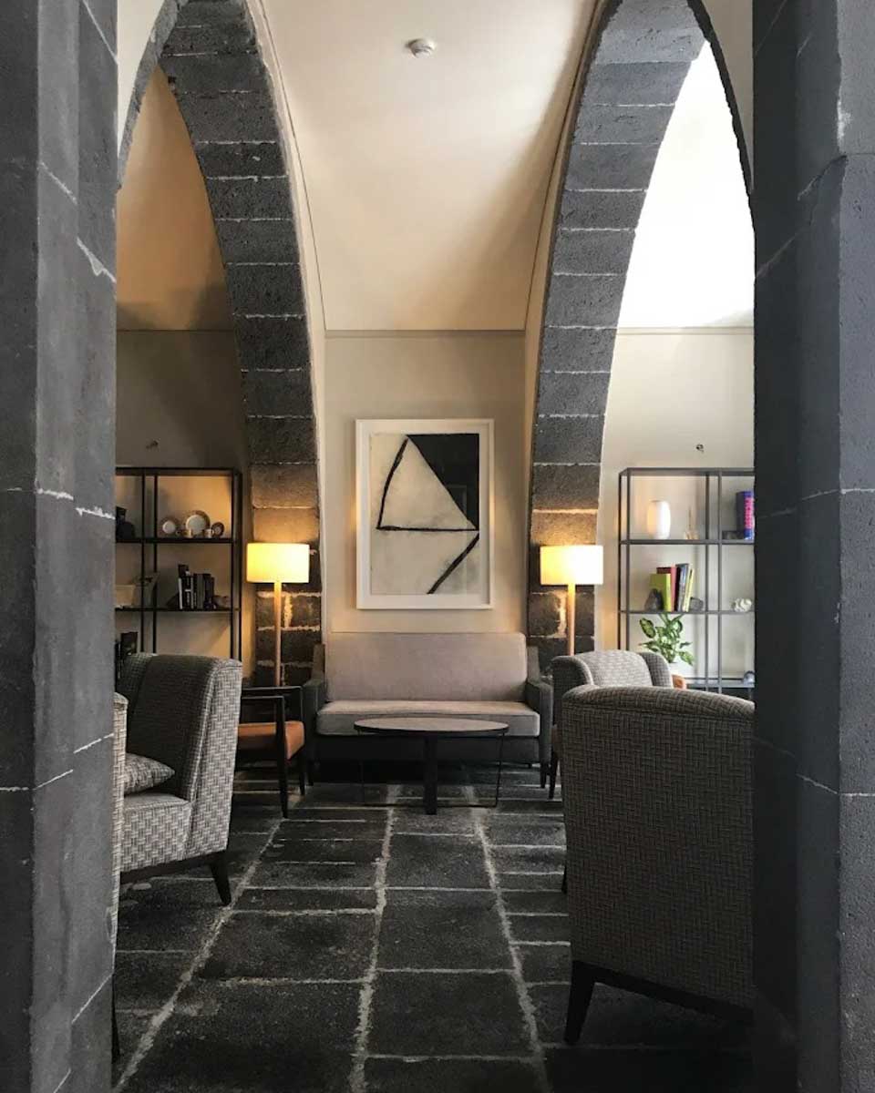 Hotel Do Colegio in Azores Portugal (2)
