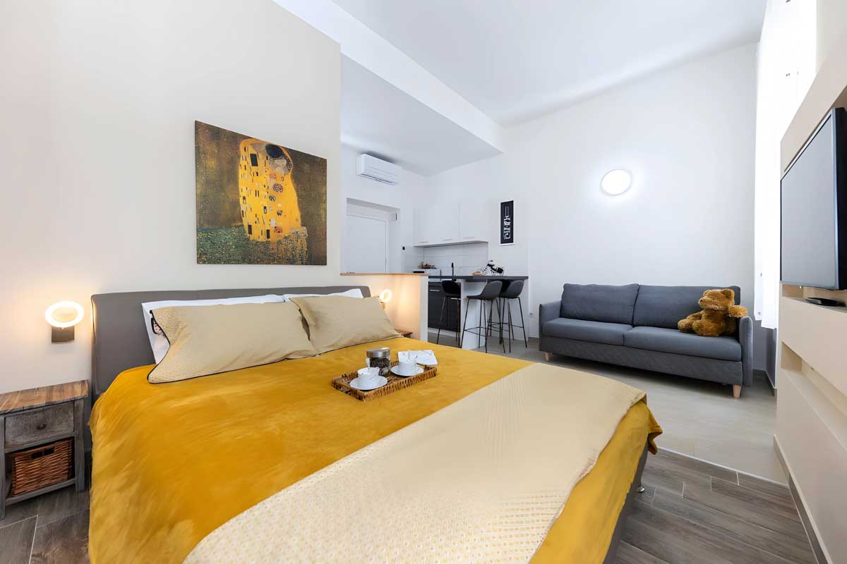 Apartments & Rooms Kolovare Beach in Zadar Croatia