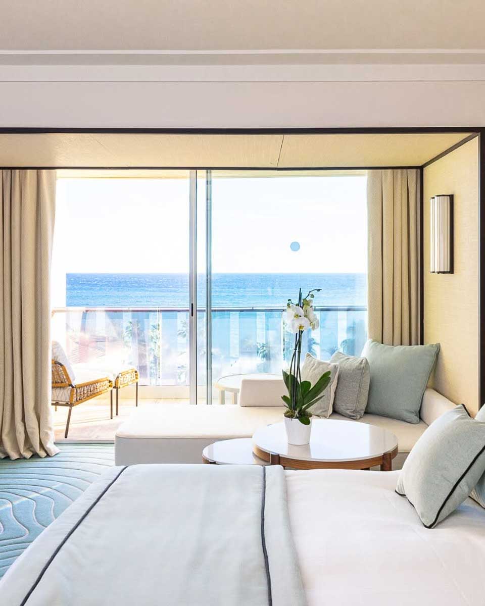 Hotel room with a ocean view at Mondrian Cannes