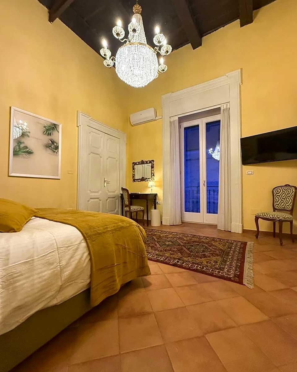 Palazzo Dogana Room&Suite in Salerno Italy (1)