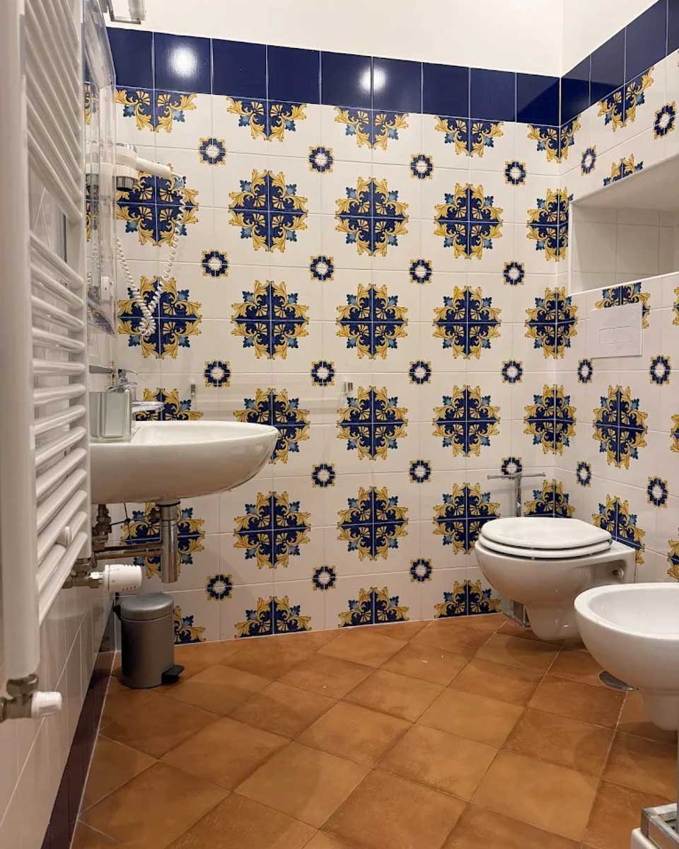 Palazzo Dogana Room&Suite in Salerno Italy (2)
